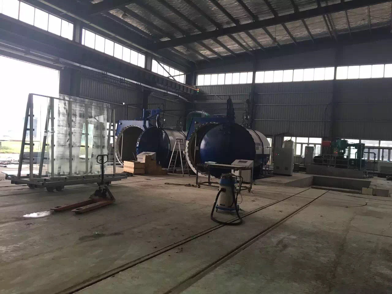 Buy cheap 2M Or Customized Inner Diameter Glass Laminating Autoclave Machine / Glass Autoclave For Bricks / Glass / Wood product