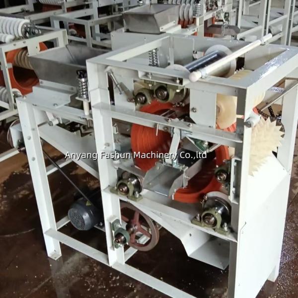 Mung bean peeling machine, green bean peeling machine, mung bean peeler