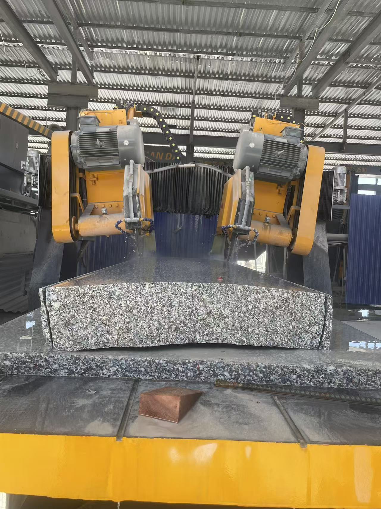 High Efficiency Four-slice Edge Cutting Machine For Marble Granite Column Slab