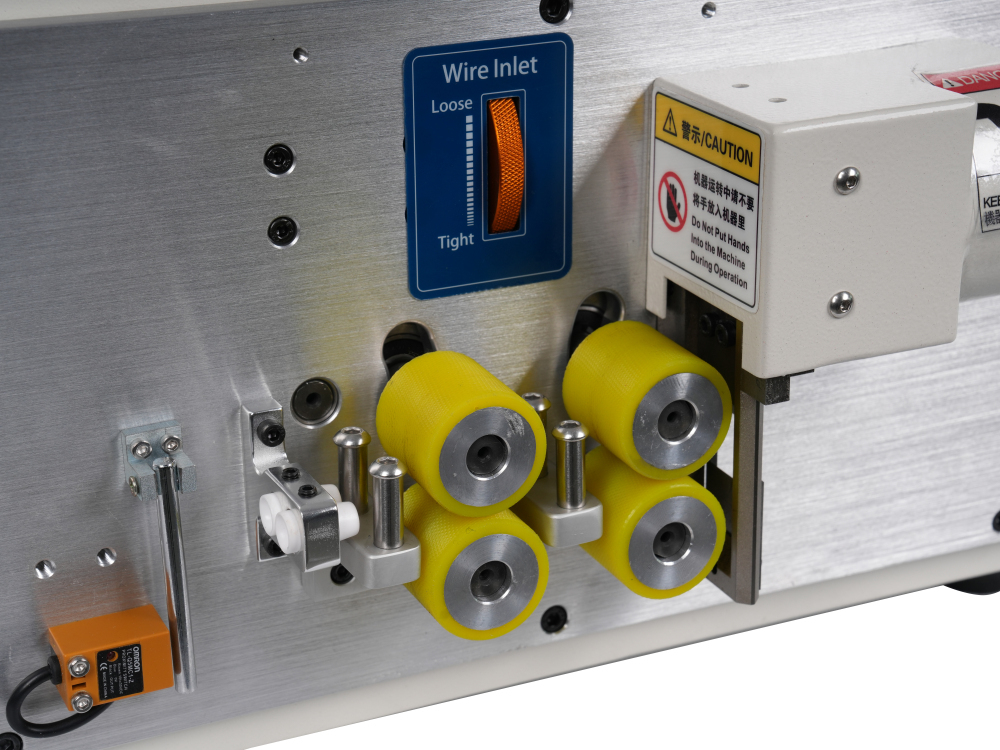 Multi Functional 2-wheel Pipe Cutting Machine with a Max Conduit Inside Diameter of 10mm for Round Pipes Stripping Peeling
