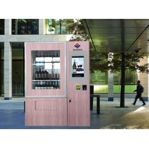 Touch Screen Red Wine Vending Machine For Street , Juice Vending Machine