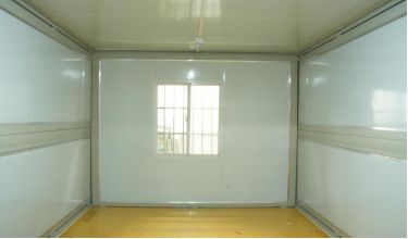 20ft Fast-Deploy Folding Container House (17.7m²)