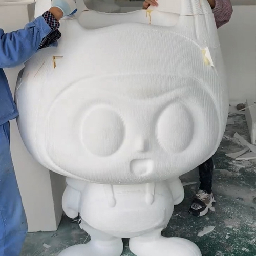 Fiberglass resin sculpture production process step 1