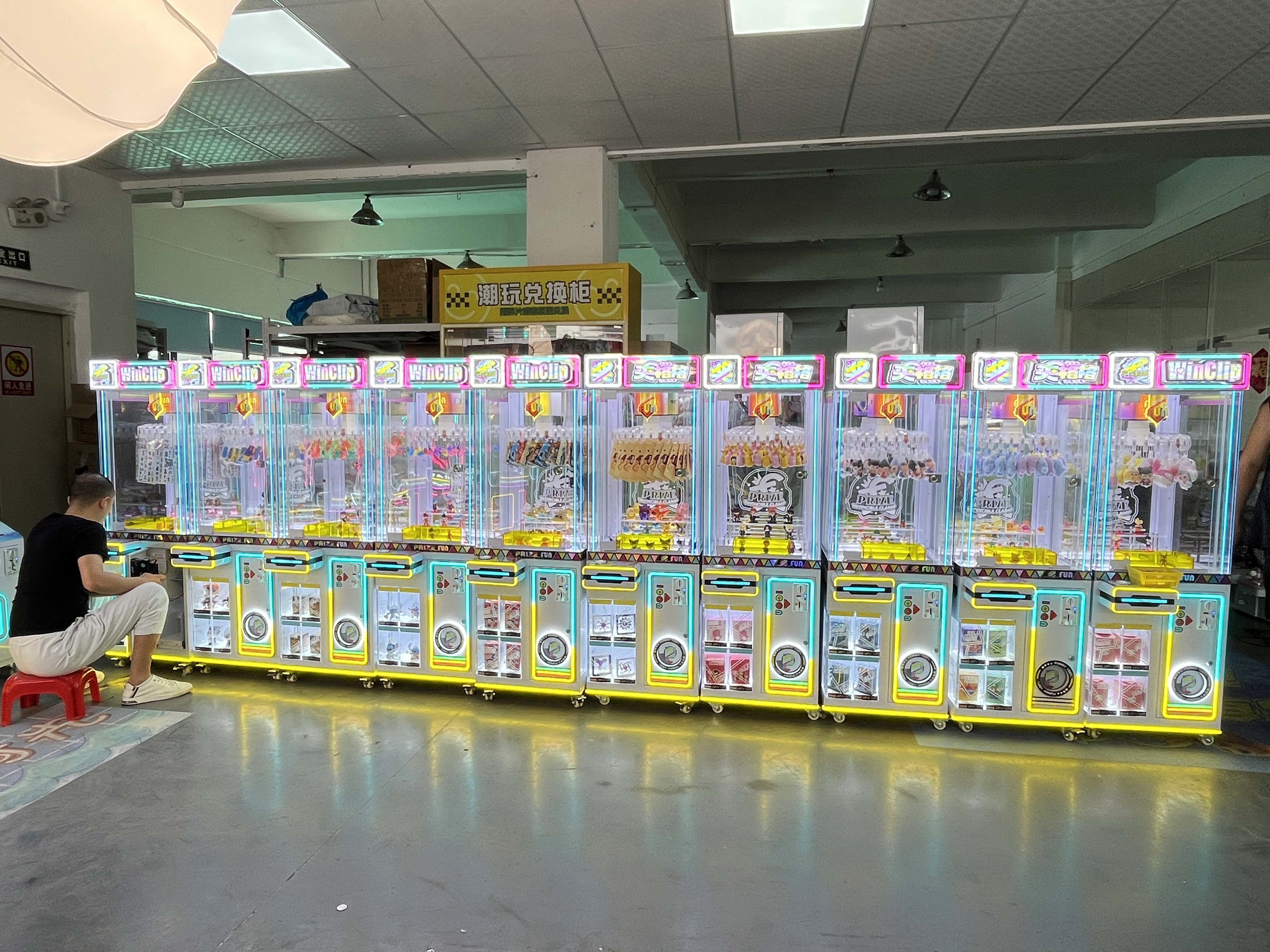 Dreamland Win Clip Vending Arcade Machine for Game Centers