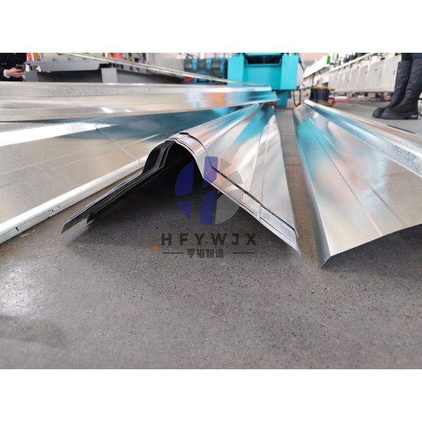High Speed Continuous 300 Ridge Cap Roll Forming Machine with 18 Rows Forming Stations