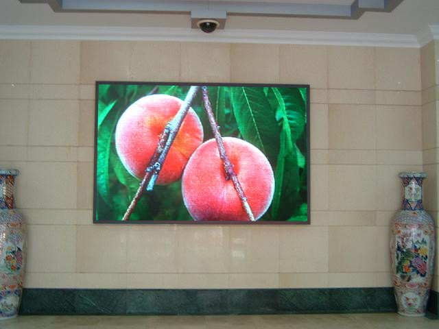 Full Color P5 Indoor LED Video Wall 320*160mm Module VGA High Contrast