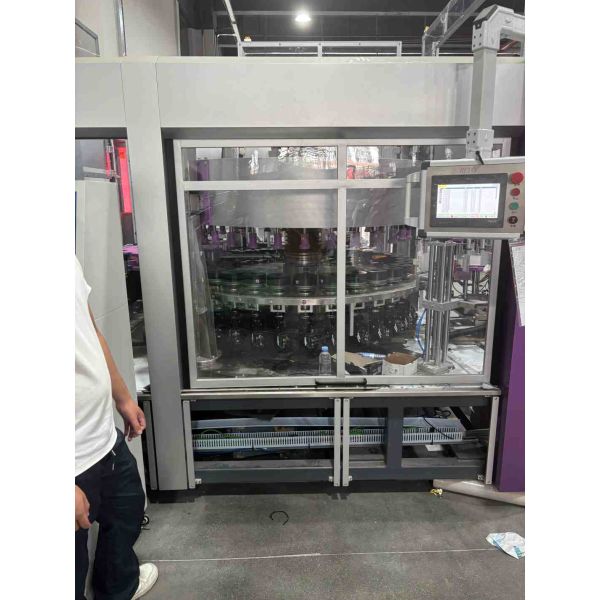 42000BPH Square Round Bottle PLC Control Automatic Hot Melt Labeling Machine