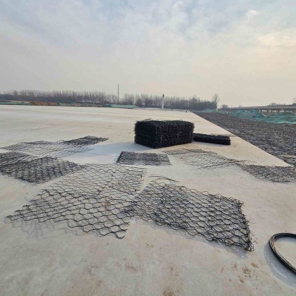 Triple Twist Low Carbon Steel Wire Gabion Basket 2*1*1m Easy to Install for River Protection