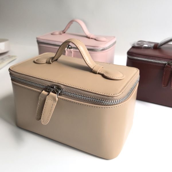 Multifunction Women Leather Cosmetic Cases Makeup Vanity Box Personalized For Essentials