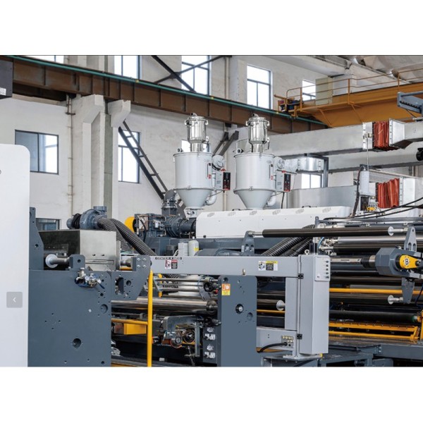 Tandem co-extrusion machine component view