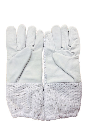 Buy cheap Sting Proof Beekeeping Gloves , Beekeeping Protective Clothing For Bee Keepers product