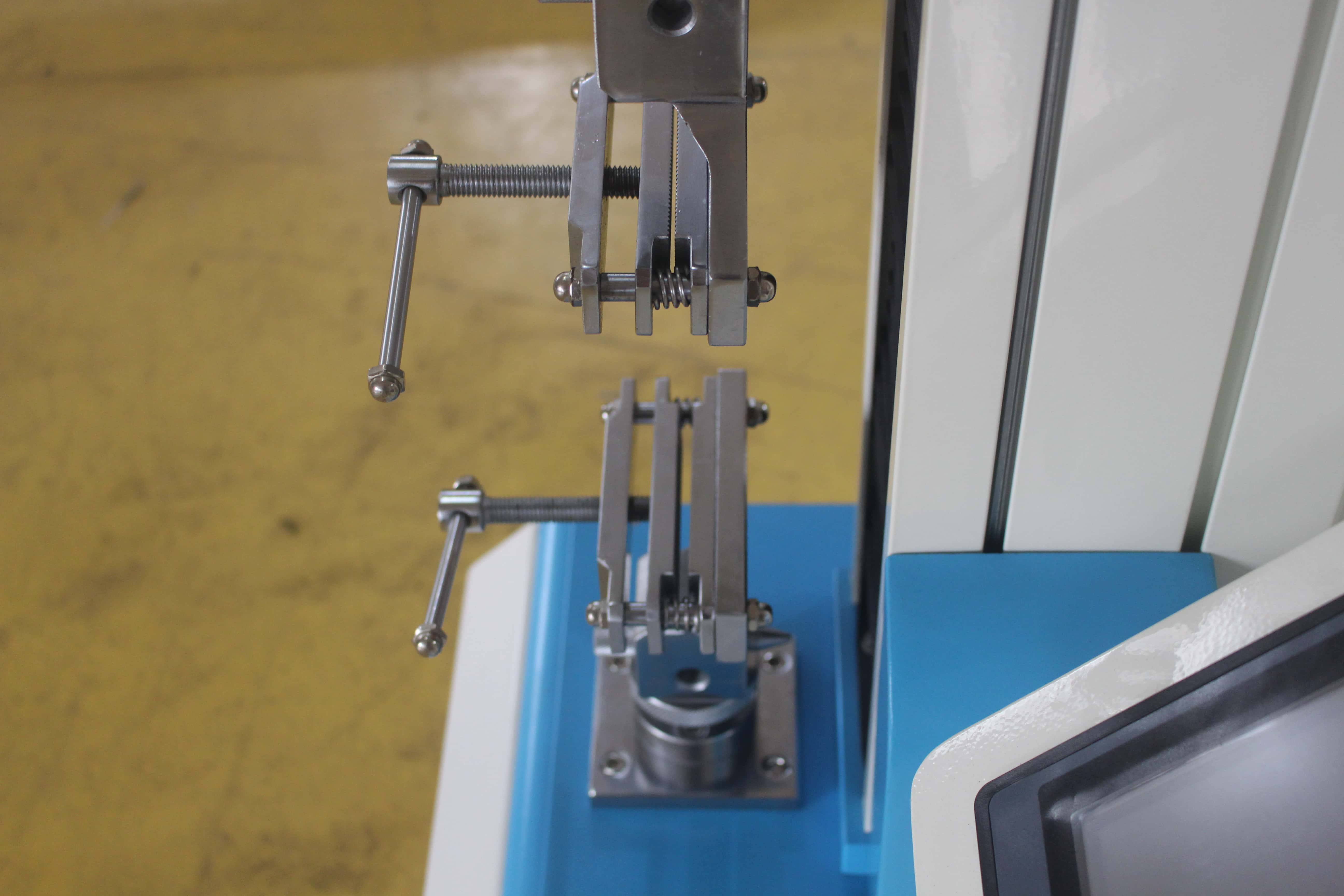 Computerized Electronic Single Column Tensile Strength Testing Machine Peel Tear Compression Strength Universal Tensile Machine