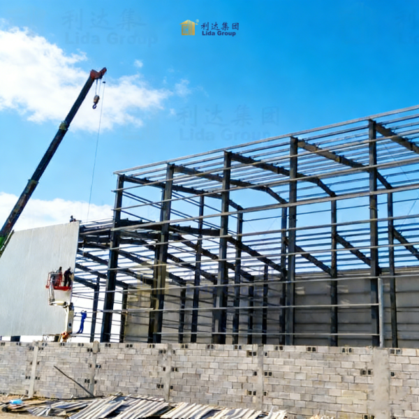 Prefabricated Steel Structure Constructions Heavy Duty Space Saving Design