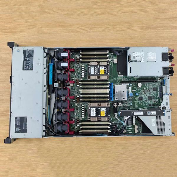 HP DL360 GEN10 1U Rack Server Xeon Processor 8SFF Drive Bays 16GB 64GB Memory Private Mold No Processor Main Frequency 2.4GHz
