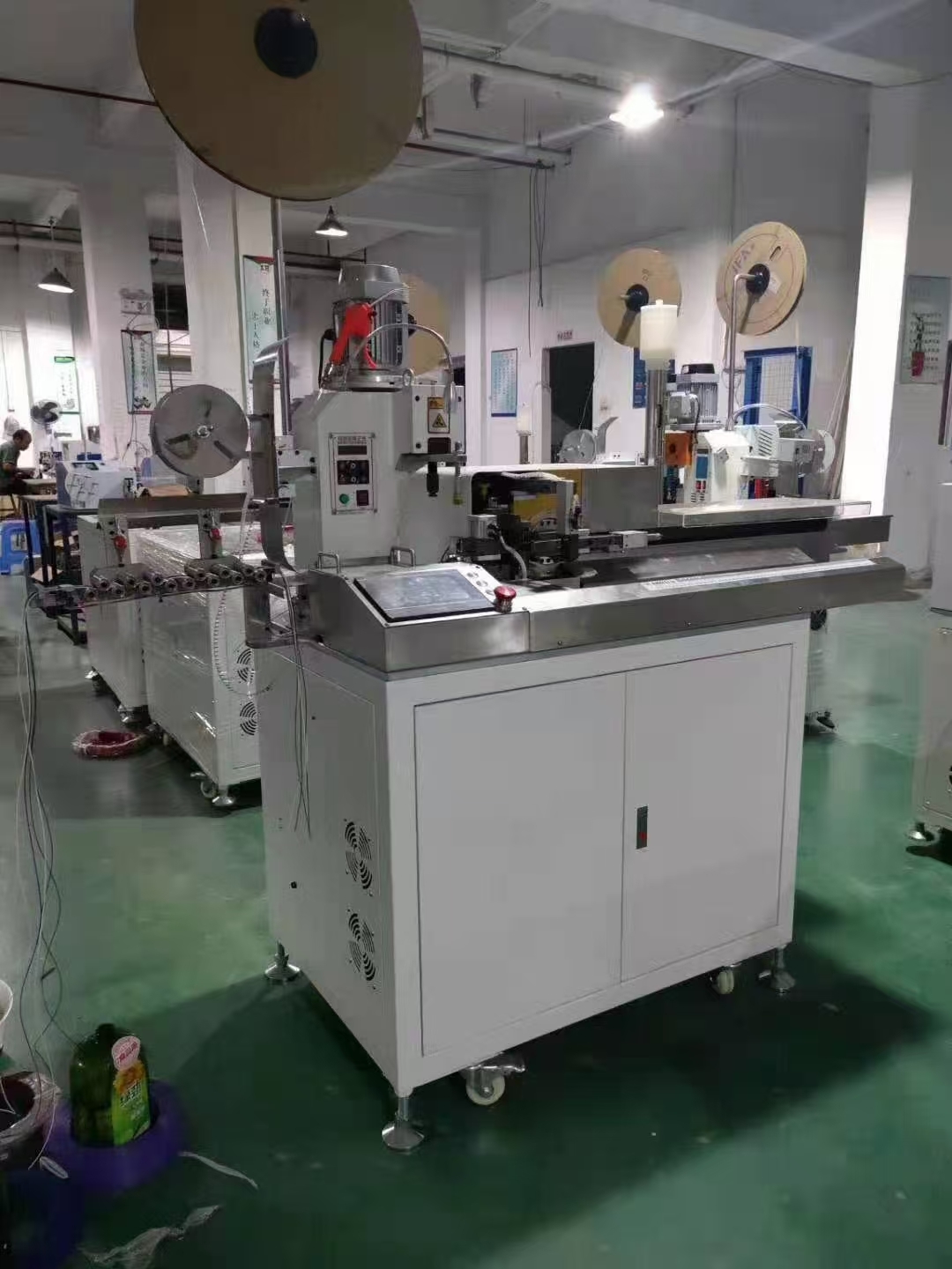 1250W Semi Automatic Soldering Machine Low Noise Terminal Crimping Applicator