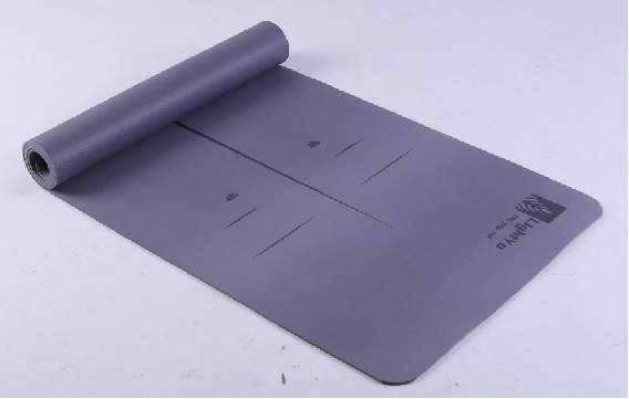 CO2 Foaming Non Perforated MTPU Foam Soft High Tensile Strength For Clothing Lining