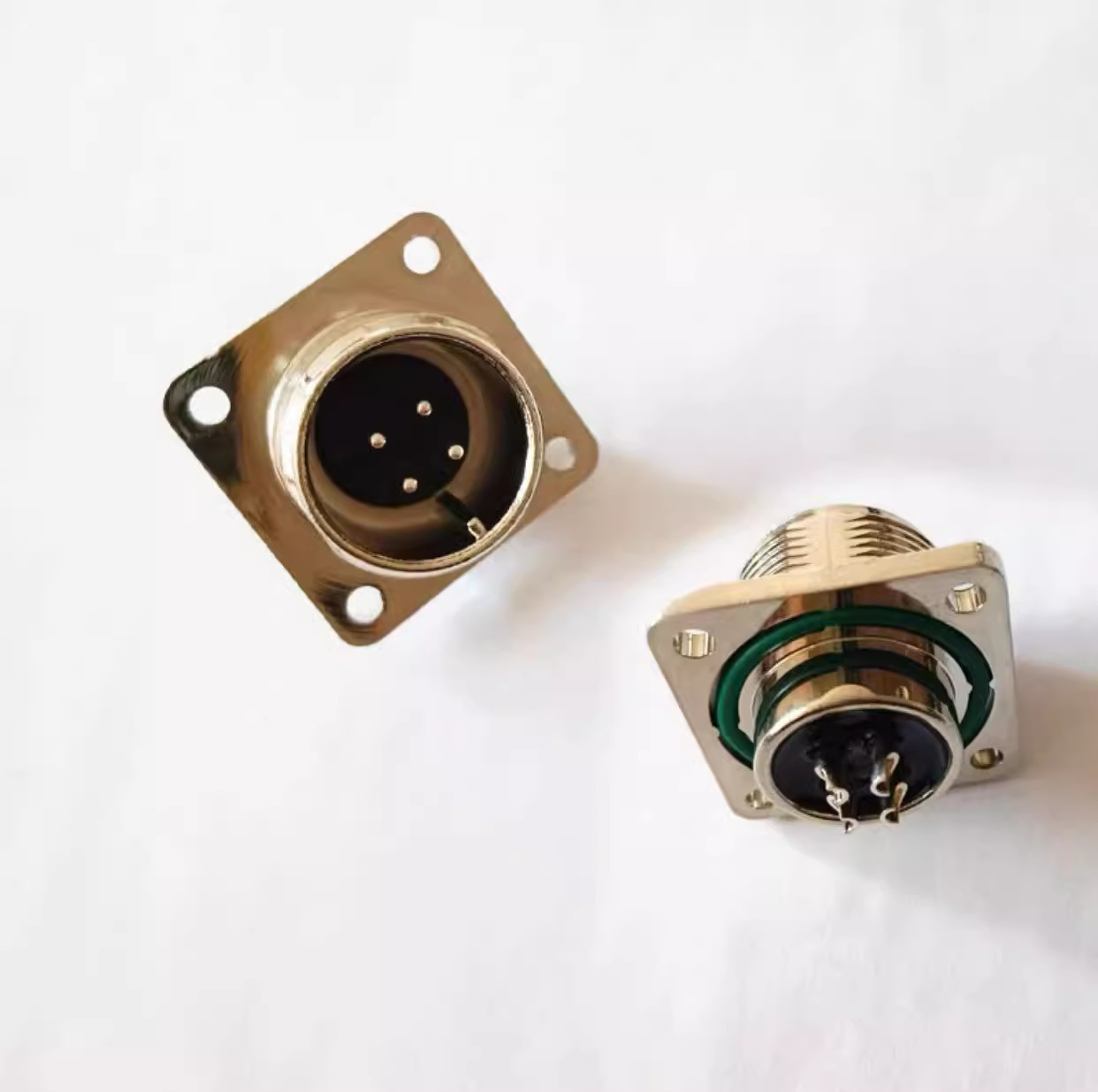 Servo Motor Connector with Operating Temperature -40℃ to +105℃ for Industrial Automation and 18-24 AWG Wire Diameter 3-12