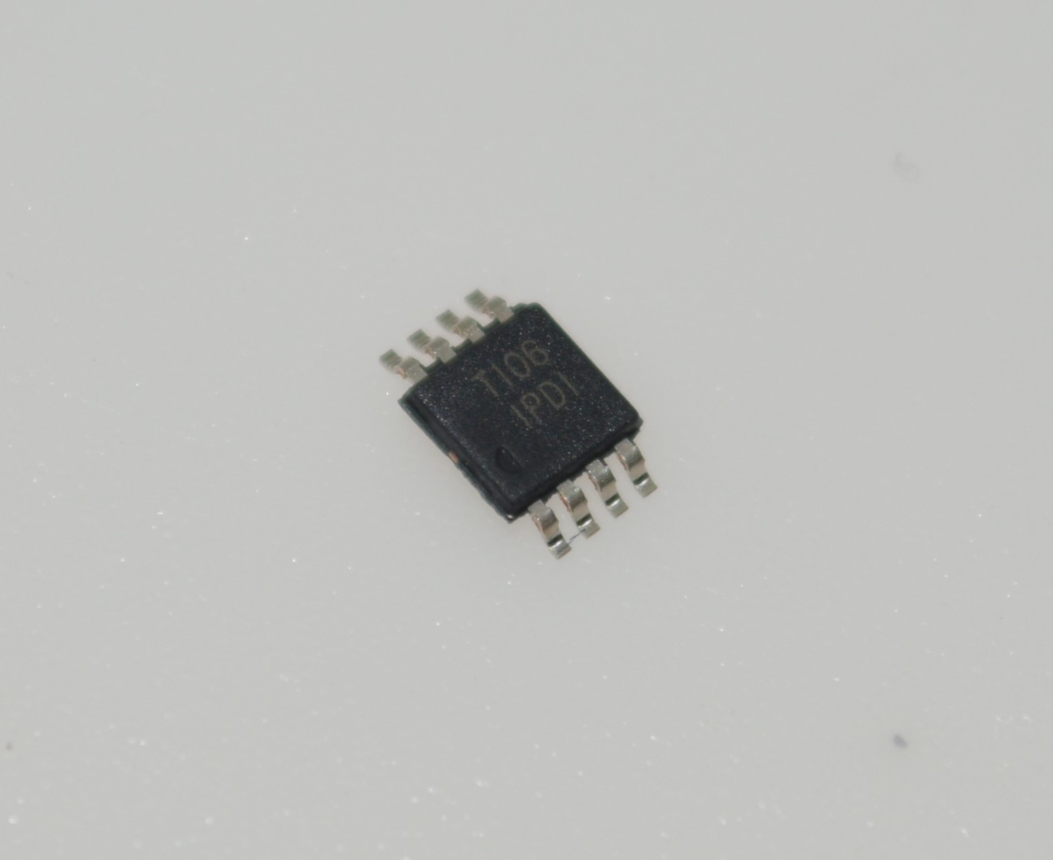 INA826AIDGKR Precision Instrumentation Amplifier with Low Noise Rail-to-Rail