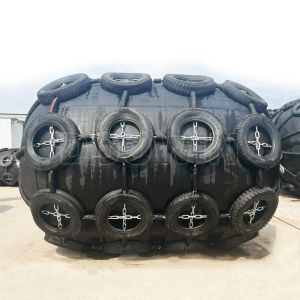 China Anti Explosion Cylindrical Marine Fenders 50KPA 80KPA Yokohama Fender on sale