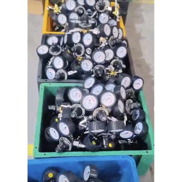 Electric Heated CO2 Regulator with Flowmeter , Dual Heating Core Carbon Dioxide Gas Pressure Reducer , Welding MIG Welder CO2 Pressure Gauge Regulator