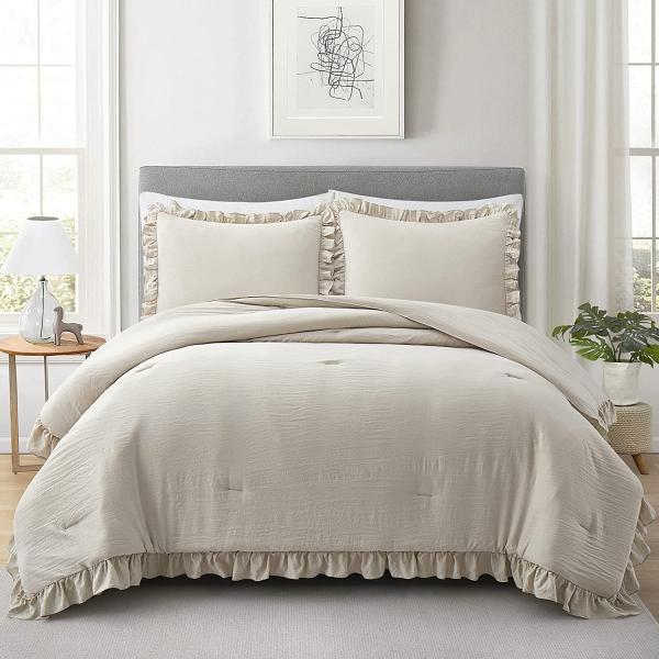 Customized 3 Pieces Queen Comforter Set Farmhouse Bedding Set with Ruffle Bed Design