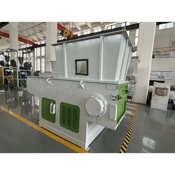 Industrial shredder processing plastic materials