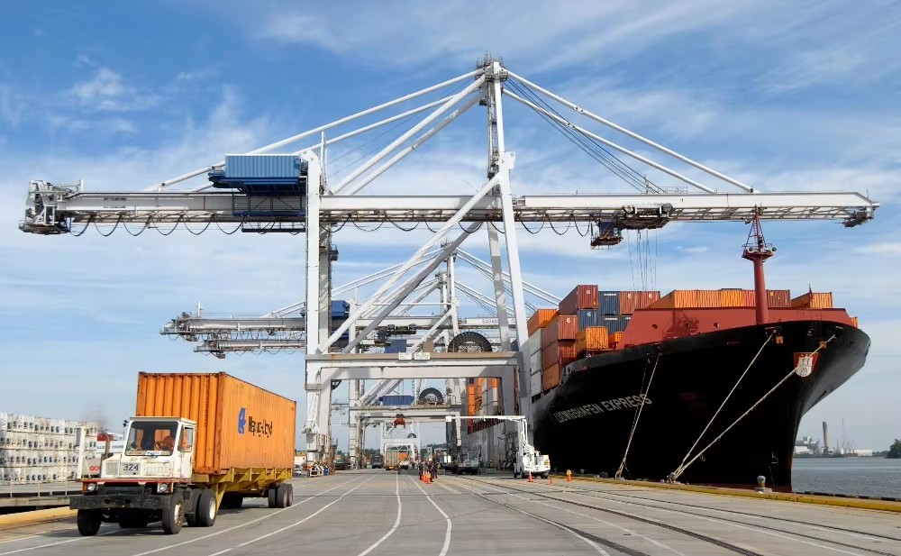 Super Post Panamax STS Crane for Modern Container Terminal Operations