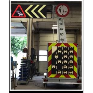 Solar LED Portable Variable Message Signs trailer mounted boards
