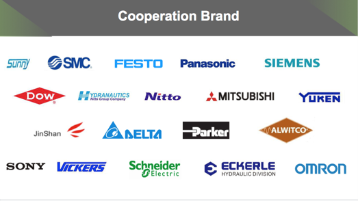 Touch Screen Plastic PET Bottle Blowing Machine Strong Clamping Force