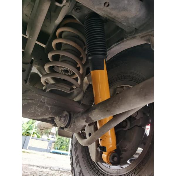 9 Step Adjustable Foam Cell Shock Absorber with 600-650mm Extended Length and 6061-T6 Hard Anodized Aluminum Piston for Jeep Wrangler TJ/JK