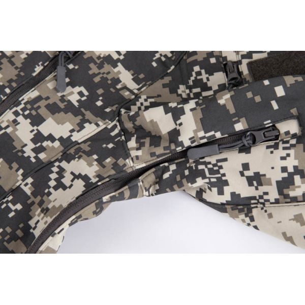 Fleece Lined Camouflage Hunting Jacket with Adjustable Hem and Multi Zip Pockets for Outdoor Tactical Wear