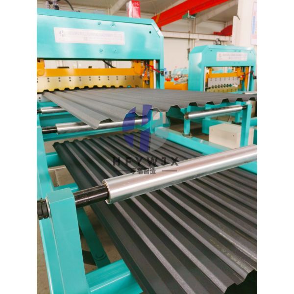 Trapezoidal Roof Sheet Roll Forming Machine with PLC Control System 40M/min Forming Speed and 23 Row Molding