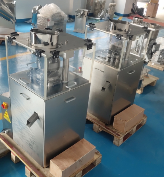 60KN Pressure Pill Tablet Press Machine 2.2kw With 9 Punches Station
