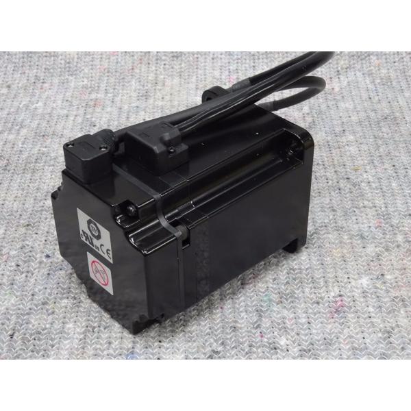 Yaskawa SGMAS-08A2AA1-E AC SERVO MOTOR 200V 750W 5.4A 3000RPM NEW