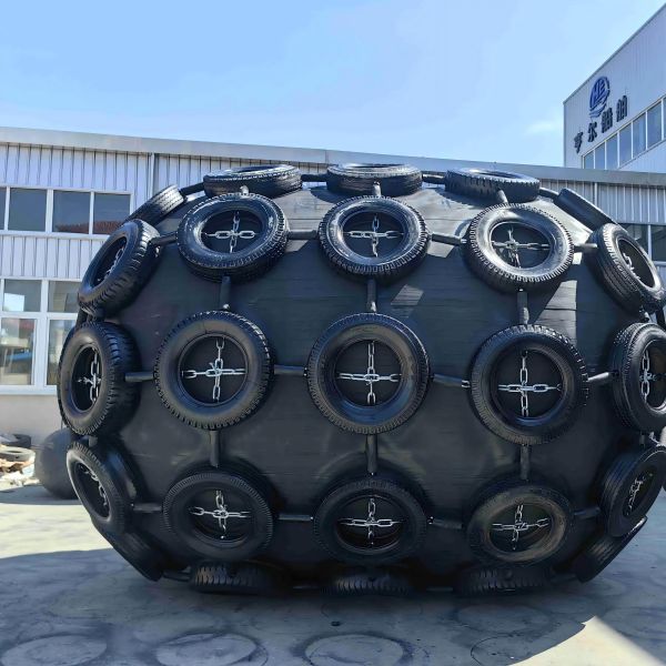 Quality 4.8x12m 50kpa / 80kpa Pneumatic Fenders For Ships for sale