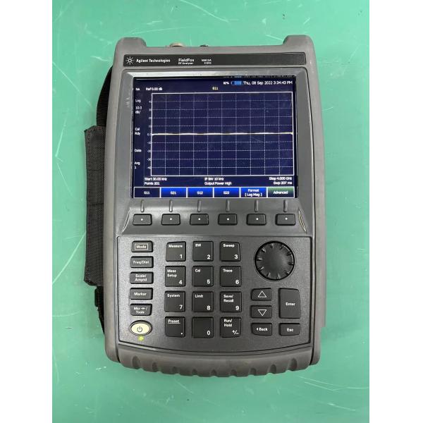 Portable Agilent N9913A FieldFox Handheld RF Analyzer 4 GHz Keysight Spectrum Analyzer