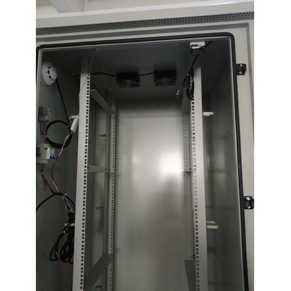 Vertical Dustproof Network Equipment Rack 42U Outdoor Telecom Battery Cabinet