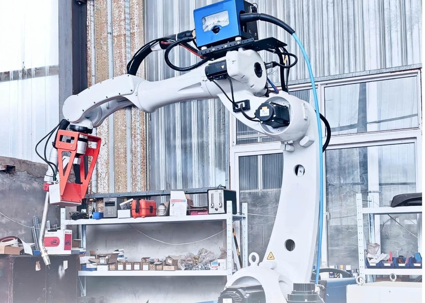 High-Efficiency Collaborative Welding Robot With Vision-Based Positioning For Complex Jobs