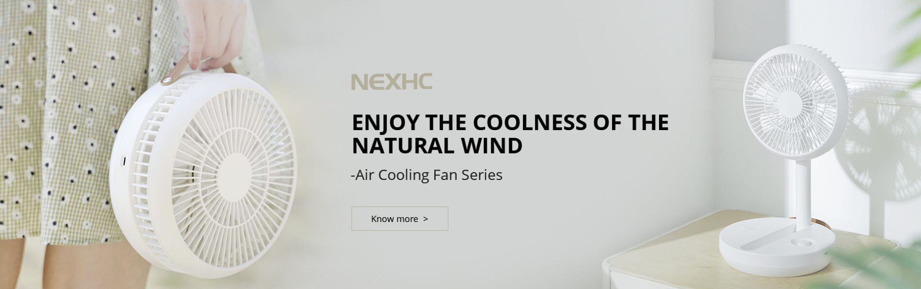 2027 New Design Long Battery Rechargeable Adjustable Standing Oscillating USB Mini Table Fan