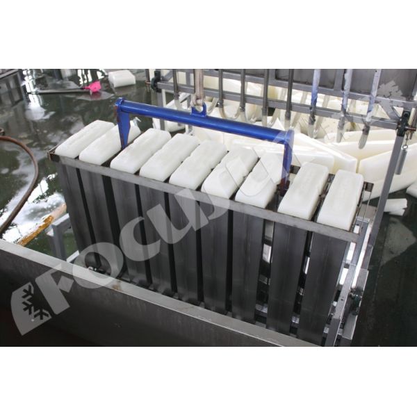 Focusun 1 Ton/24 Hours Brine Refrigerated Ice Maker Block Ice Machine with Compressor