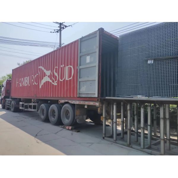 Perforated Woven 4x4 Welded Wire Mesh Galvanized For Garden Fence