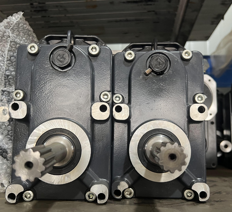 Compact FF Series Flange Mounted Parallel Shaft Reduction Motor High Efficiency Helical Gearbox for Industrial Machinery