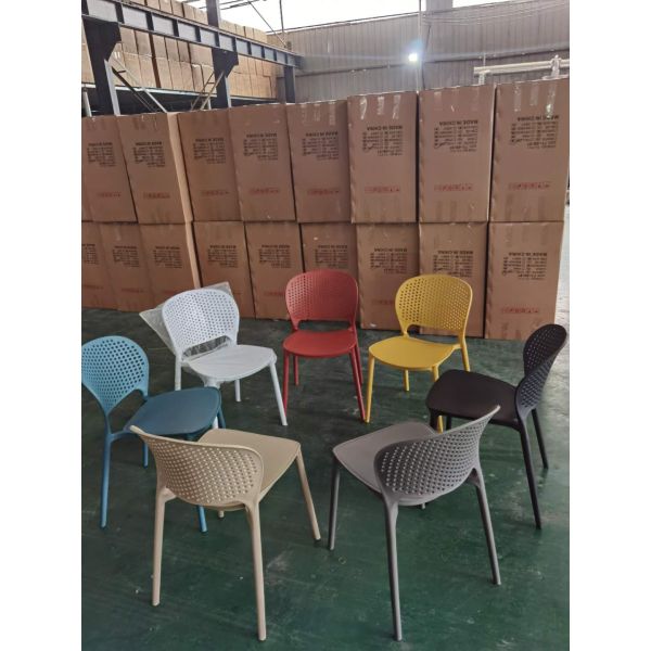 High Quality China Back Breathable Colorful Dining Stackable Plastic Chairs