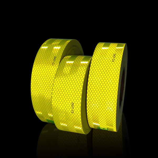 High Intensity DOT C2 Reflective Marking Tape On Trailers Fluorescent Yellow Green