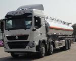 Sinotruk howo 8*4 25000 liters diesel oil Tank Truck Trailer / oil delivery