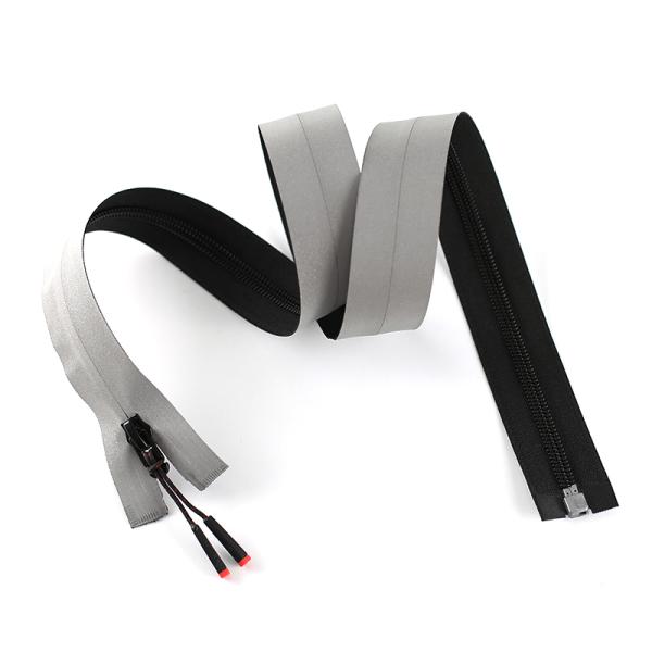 Long Chain Zipper Open End Atuo Lock Customized with Logo Zip Binder for Down Jacket Reflective Zipper