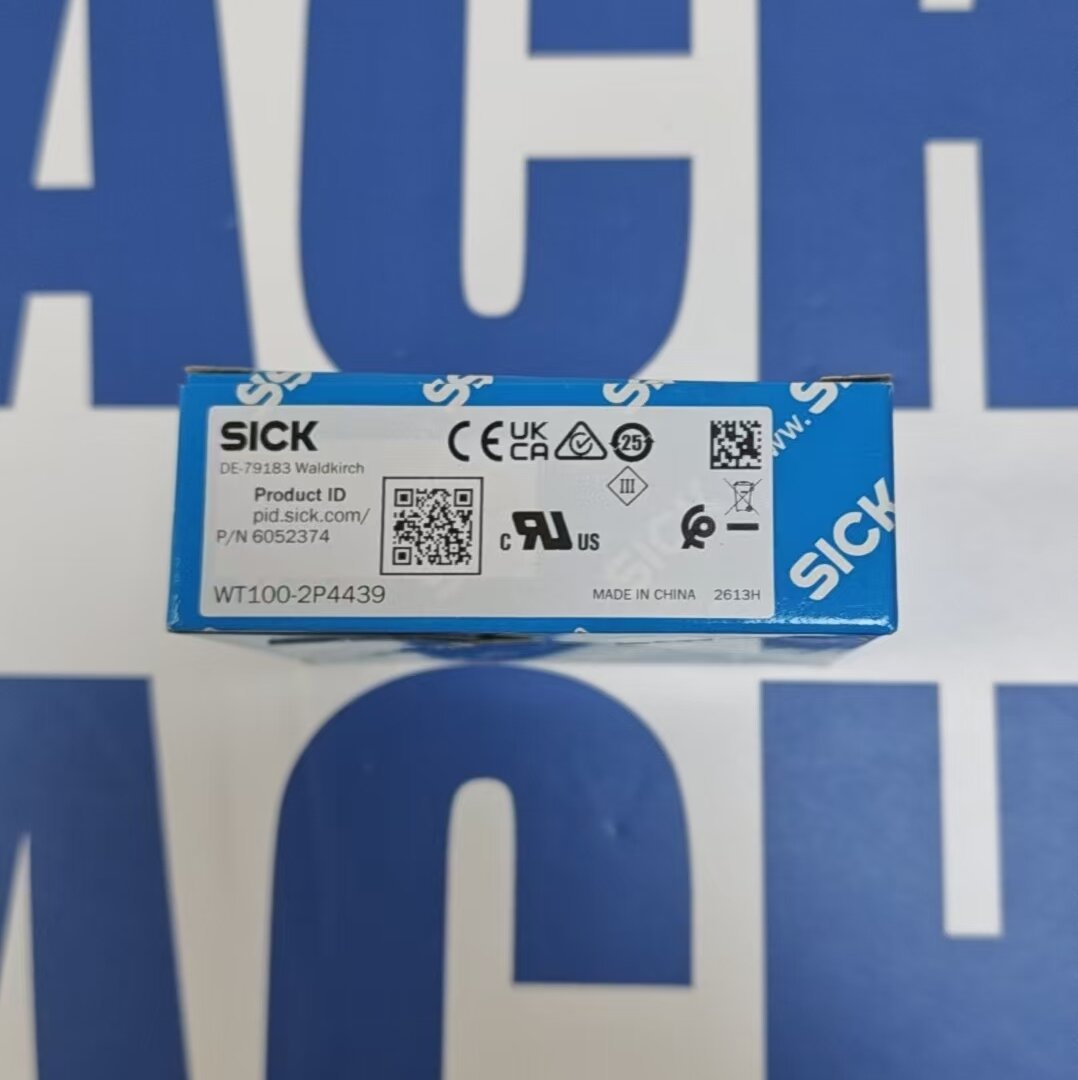 SICK WT100‑2P4439 Energetic‑type Diffuse Photoelectric Sensor