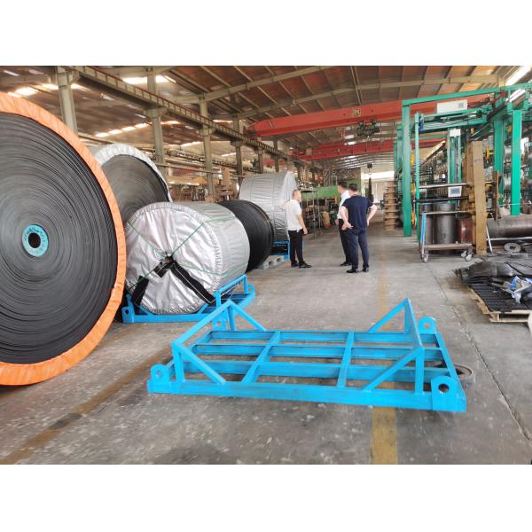 Rubber Conveyor Belt Open V Chevron Shape Herring-Bone Pattern
