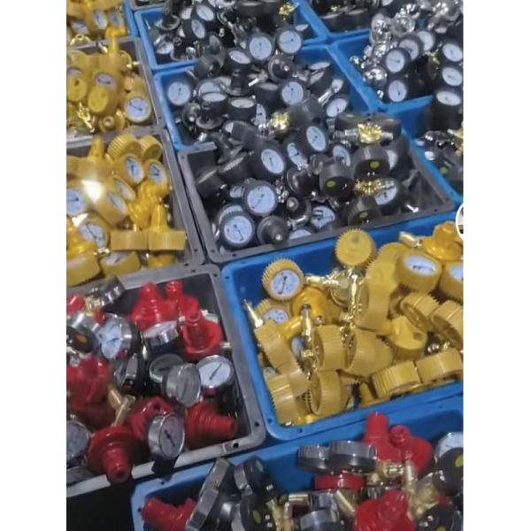 Electric Heated CO2 Regulator with Flowmeter , Dual Heating Core Carbon Dioxide Gas Pressure Reducer , Welding MIG Welder CO2 Pressure Gauge Regulator
