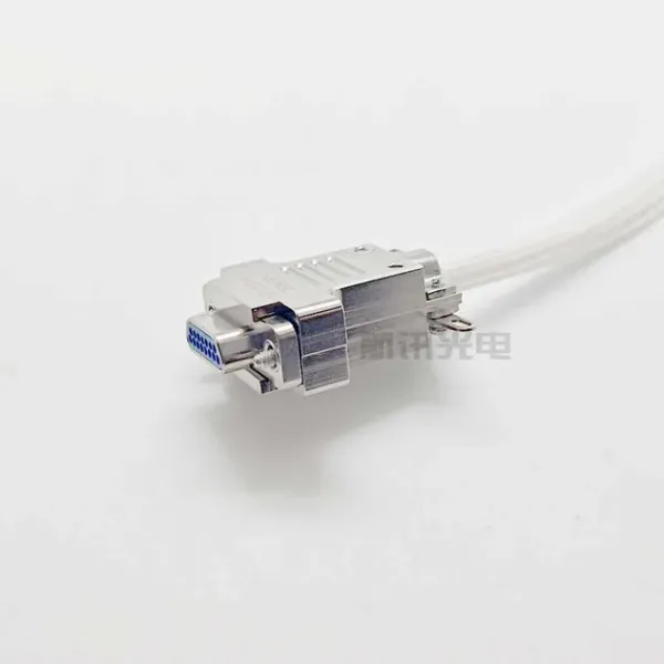 J30j Rectangular Connector J30j-15tjl-A3 Crimping with Wire 15 Core and Tail Clip.